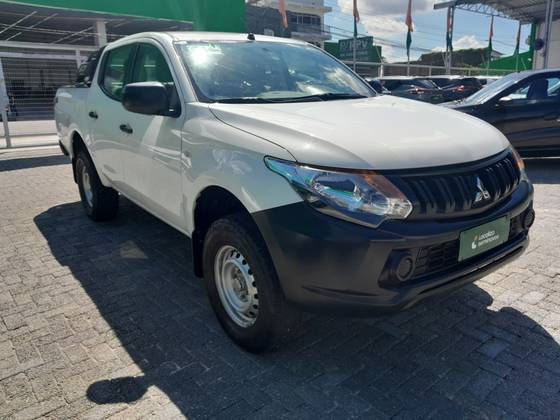 MITSUBISHI L200 TRITON 2.4 16V TURBO DIESEL SPORT GLS CD 4P 4X4 AUTOMÁTICO